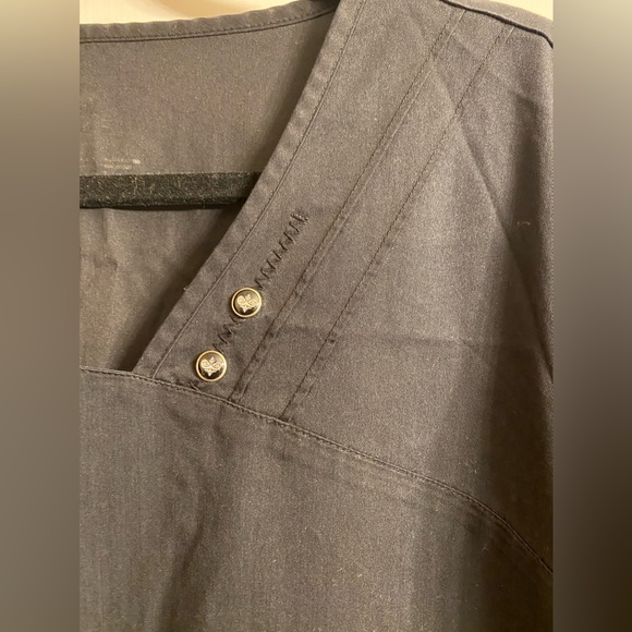 Cherokee Luxe Women's Crossover Shaped V-Neck Scrub XL - Picture 7 of 7